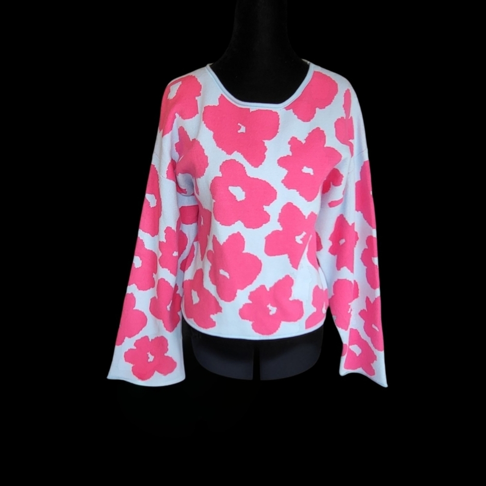 Shop Stevie Floral Sweater Size Small Preppy